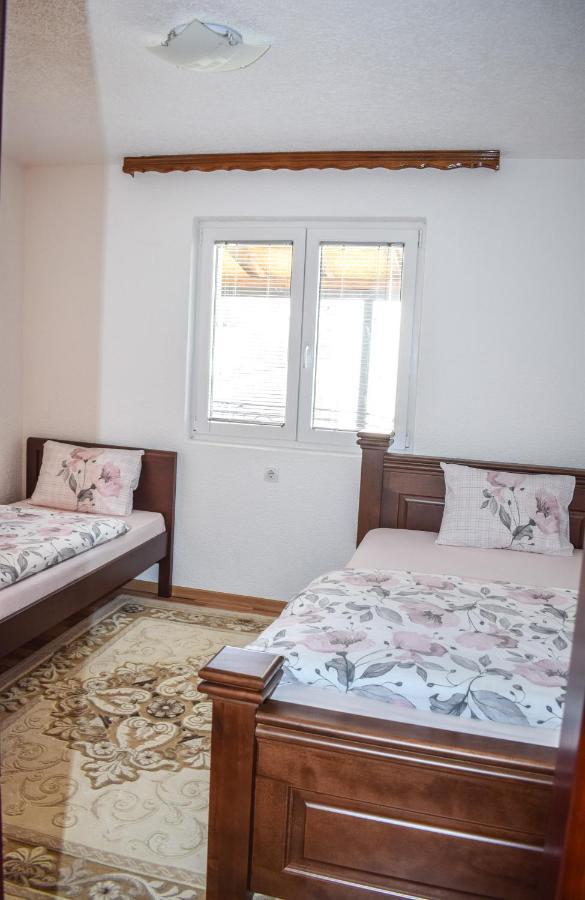 Ema Guest House Plav Exterior foto